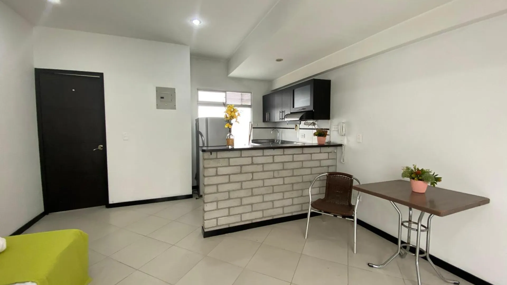Emporium El Coral Laureles Medellin酒店 3*, 麦德林