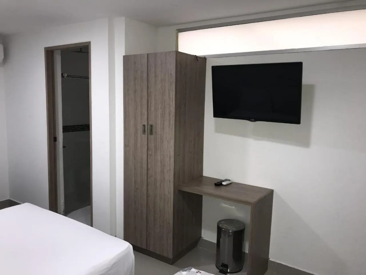 Emporium El Coral Laureles Medellin酒店 3*, 麦德林 哥伦比亚