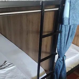 Hostal La Familia