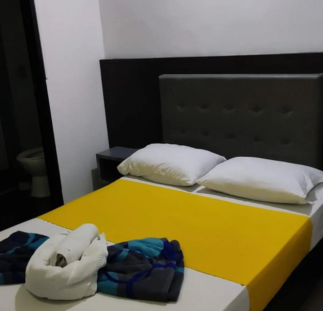 Hotel Emporium El Coral Laureles Medellín 3*,  Colombia