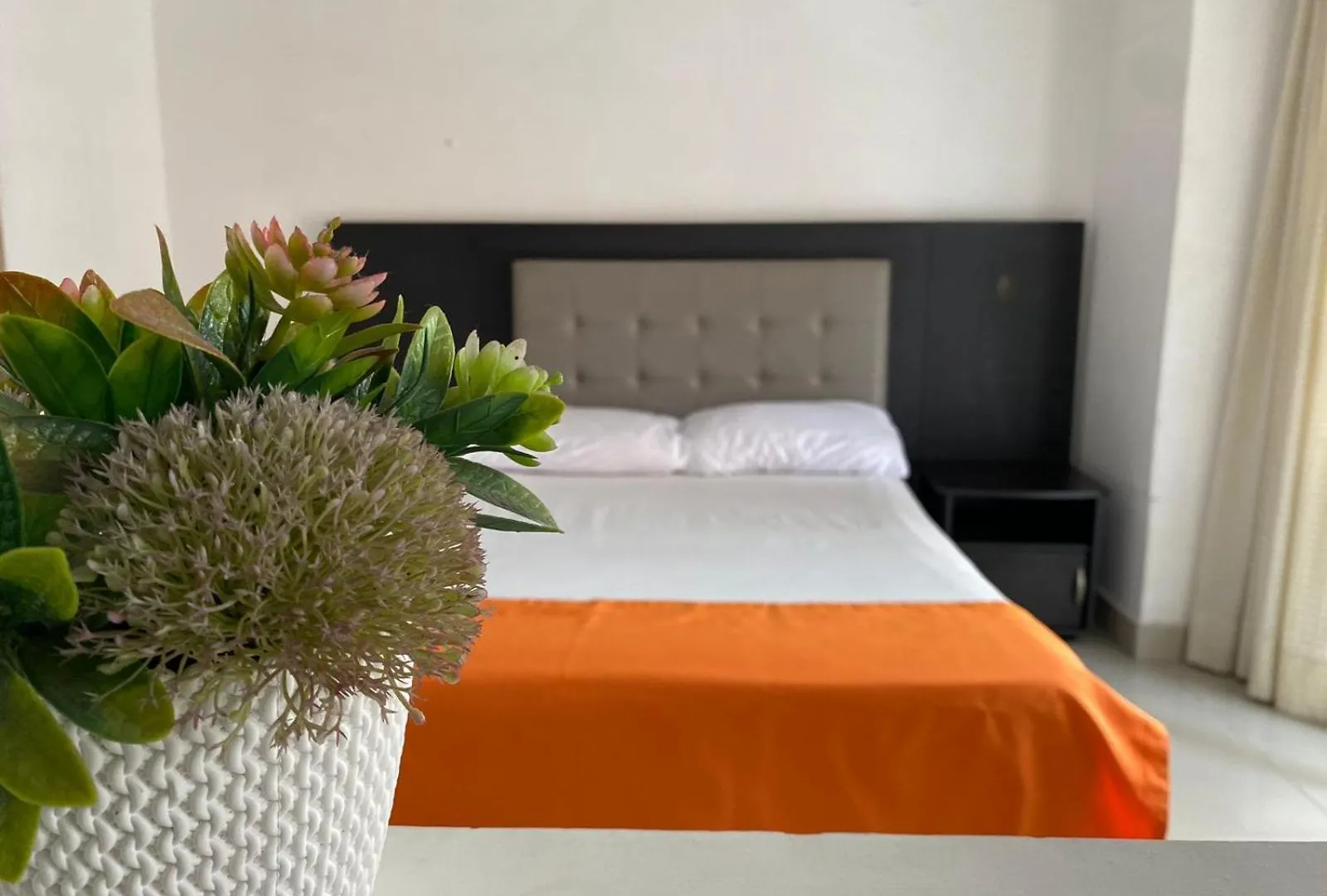 Hotel Emporium El Coral Laureles Medellín