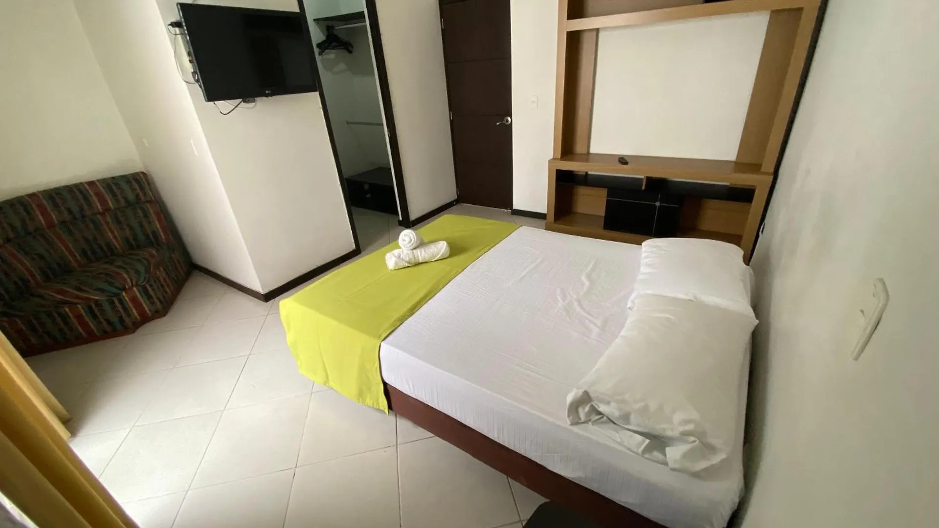 Hotel Emporium El Coral Laureles Medellín Colombia