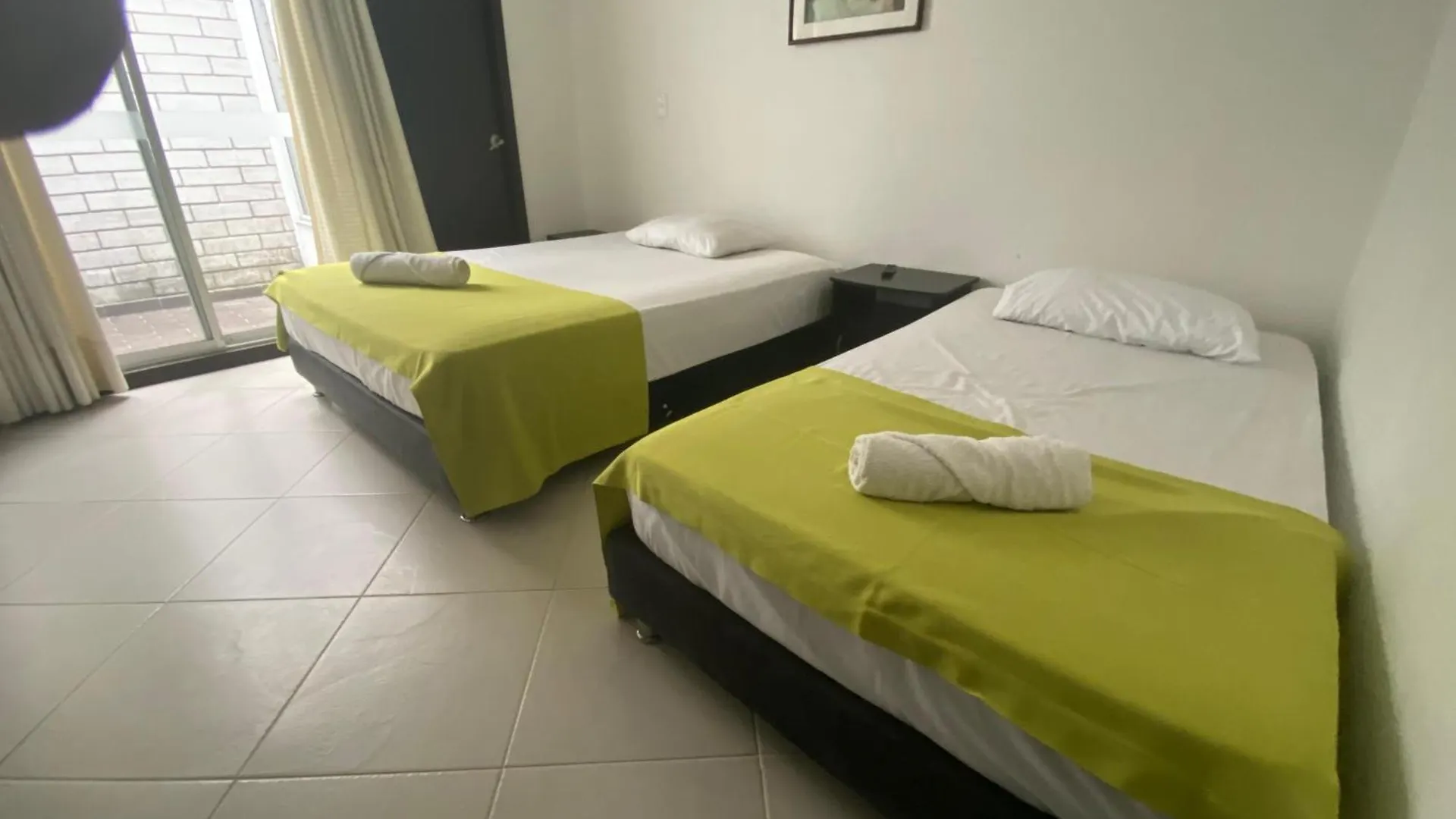Hotel Emporium El Coral Laureles Medellín 3*,