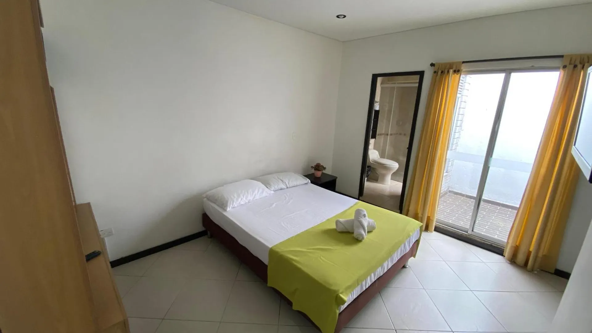 Hotel Emporium El Coral Laureles Medellín 3*,